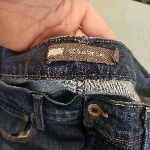 Levi's 505 Women's Straight Leg Jeans, Sz 8, Blue Whiskered Faded Dark Wash - Picture 7 of 9